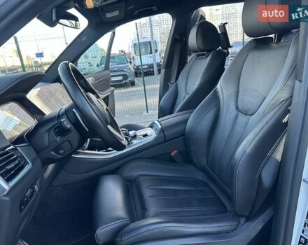 Белый БМВ Х5, объемом двигателя 3 л и пробегом 72 тыс. км за 67900 $, фото 35 на Automoto.ua