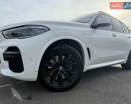 Белый БМВ Х5, объемом двигателя 3 л и пробегом 53 тыс. км за 88000 $, фото 10 на Automoto.ua