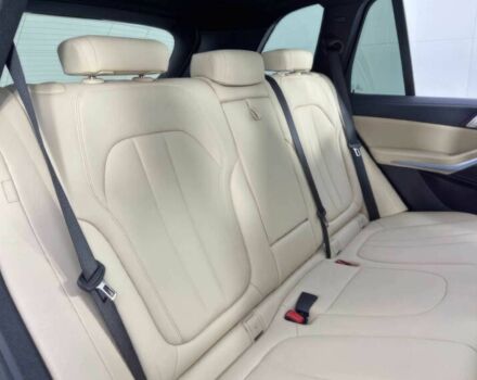 Белый БМВ Х5, объемом двигателя 3 л и пробегом 16 тыс. км за 45500 $, фото 11 на Automoto.ua