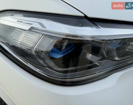 Белый БМВ Х5, объемом двигателя 3 л и пробегом 53 тыс. км за 88000 $, фото 12 на Automoto.ua