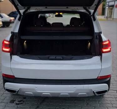 Белый БМВ Х5, объемом двигателя 3 л и пробегом 31 тыс. км за 72500 $, фото 9 на Automoto.ua