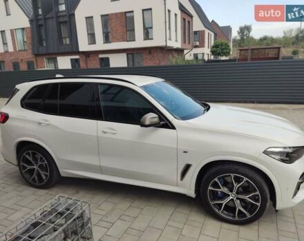 Білий БМВ Х5, об'ємом двигуна 3 л та пробігом 2 тис. км за 88333 $, фото 2 на Automoto.ua