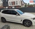 Белый БМВ Х5, объемом двигателя 3 л и пробегом 2 тыс. км за 92700 $, фото 2 на Automoto.ua