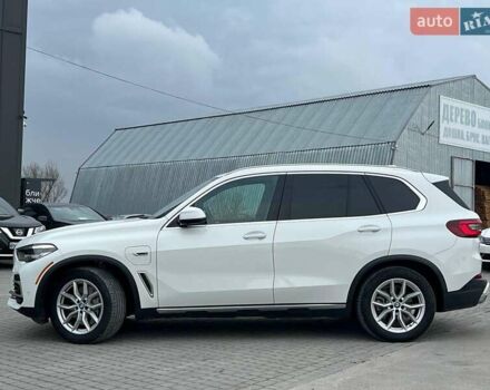 Белый БМВ Х5, объемом двигателя 3 л и пробегом 44 тыс. км за 66290 $, фото 4 на Automoto.ua