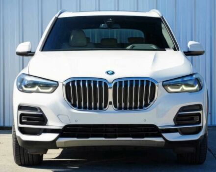 Белый БМВ Х5, объемом двигателя 3 л и пробегом 16 тыс. км за 45500 $, фото 1 на Automoto.ua