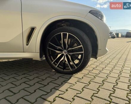 Білий БМВ Х5, об'ємом двигуна 4.39 л та пробігом 50 тис. км за 74000 $, фото 123 на Automoto.ua