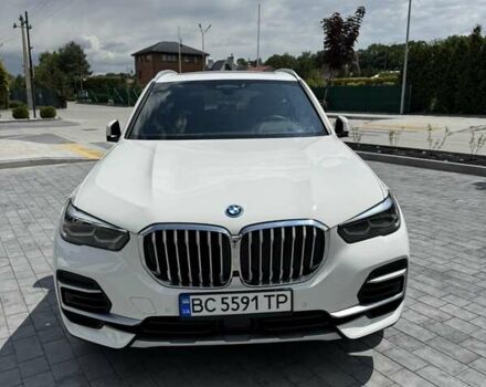 Белый БМВ Х5, объемом двигателя 3 л и пробегом 43 тыс. км за 66000 $, фото 3 на Automoto.ua