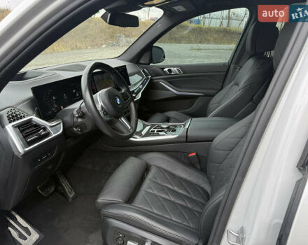 Білий БМВ Х5, об'ємом двигуна 4.39 л та пробігом 36 тис. км за 94000 $, фото 27 на Automoto.ua