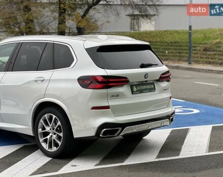 Белый БМВ Х5, объемом двигателя 3 л и пробегом 52 тыс. км за 79999 $, фото 10 на Automoto.ua