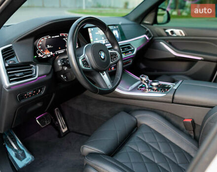 Білий БМВ Х5, об'ємом двигуна 4.4 л та пробігом 26 тис. км за 84000 $, фото 22 на Automoto.ua