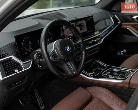 БМВ Х5 2023 в Тернополе на Automoto.ua Белый БМВ Х5, объемом двигателя 2.99 л и пробегом 66 тыс. км за 95000 $, фото 13 на Automoto.ua