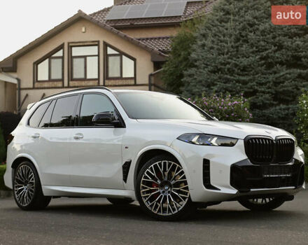 Белый БМВ Х5, объемом двигателя 2.99 л и пробегом 55 тыс. км за 103999 $, фото 2 на Automoto.ua