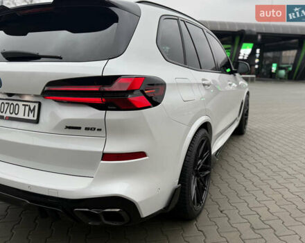 Белый БМВ Х5, объемом двигателя 3 л и пробегом 40 тыс. км за 99900 $, фото 10 на Automoto.ua