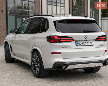 БМВ Х5 2023 в Тернополе на Automoto.ua Белый БМВ Х5, объемом двигателя 2.99 л и пробегом 66 тыс. км за 95000 $, фото 21 на Automoto.ua