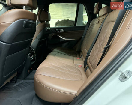 Білий БМВ Х5, об'ємом двигуна 3 л та пробігом 25 тис. км за 85000 $, фото 22 на Automoto.ua