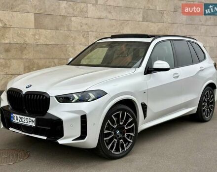 Белый БМВ Х5, объемом двигателя 2.99 л и пробегом 60 тыс. км за 96800 $, фото 3 на Automoto.ua
