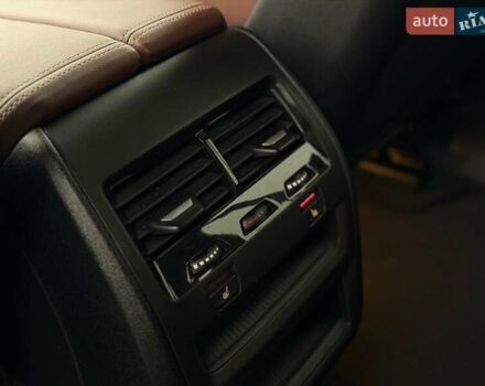 Белый БМВ Х5, объемом двигателя 2.99 л и пробегом 66 тыс. км за 99933 $, фото 13 на Automoto.ua