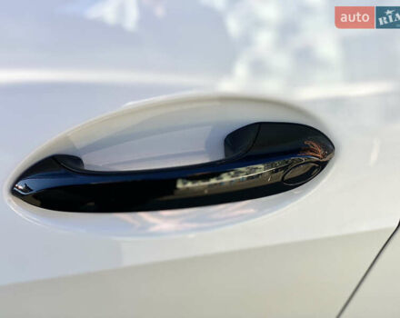 Белый БМВ Х5, объемом двигателя 3 л и пробегом 31 тыс. км за 88900 $, фото 12 на Automoto.ua