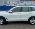 Білий БМВ Х5, об'ємом двигуна 2 л та пробігом 38 тис. км за 60100 $, фото 5 на Automoto.ua