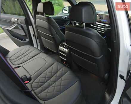 Белый БМВ Х5, объемом двигателя 2.99 л и пробегом 55 тыс. км за 103999 $, фото 71 на Automoto.ua