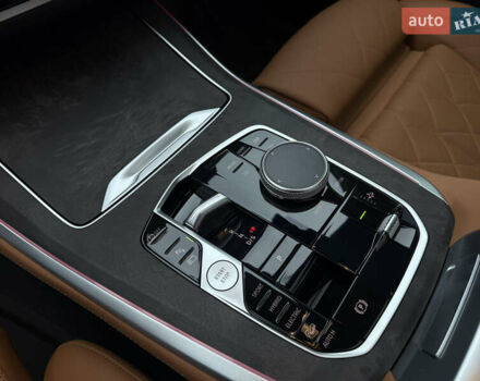 Белый БМВ Х5, объемом двигателя 3 л и пробегом 40 тыс. км за 99900 $, фото 31 на Automoto.ua