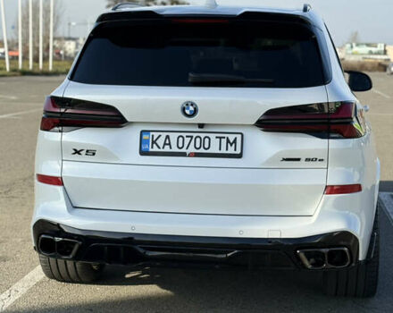 Белый БМВ Х5, объемом двигателя 3 л и пробегом 40 тыс. км за 120000 $, фото 1 на Automoto.ua