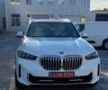 Белый БМВ Х5, объемом двигателя 3 л и пробегом 17 тыс. км за 84400 $, фото 1 на Automoto.ua