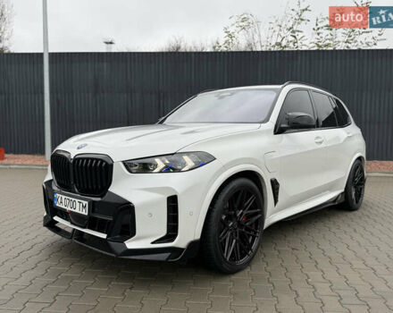 Белый БМВ Х5, объемом двигателя 3 л и пробегом 40 тыс. км за 99900 $, фото 2 на Automoto.ua