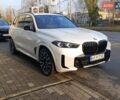 Белый БМВ Х5, объемом двигателя 2.99 л и пробегом 61 тыс. км за 96000 $, фото 2 на Automoto.ua