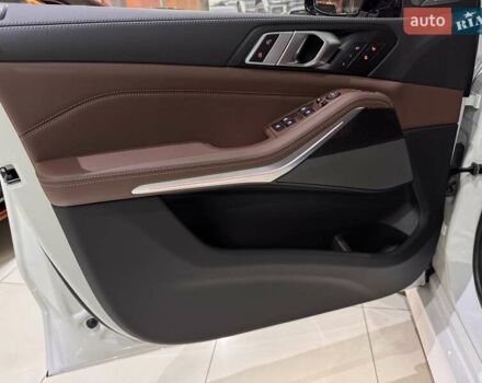 Белый БМВ Х5, объемом двигателя 4.4 л и пробегом 1 тыс. км за 138900 $, фото 77 на Automoto.ua