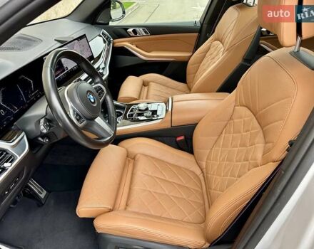 Белый БМВ Х5, объемом двигателя 2.99 л и пробегом 60 тыс. км за 96800 $, фото 58 на Automoto.ua