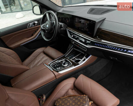 БМВ Х5 2023 в Тернополе на Automoto.ua Белый БМВ Х5, объемом двигателя 2.99 л и пробегом 66 тыс. км за 95000 $, фото 8 на Automoto.ua