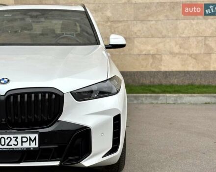 Белый БМВ Х5, объемом двигателя 2.99 л и пробегом 60 тыс. км за 96800 $, фото 37 на Automoto.ua