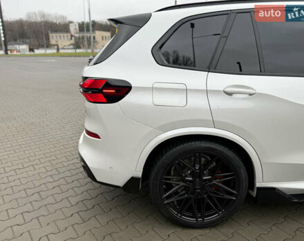 Белый БМВ Х5, объемом двигателя 3 л и пробегом 40 тыс. км за 99900 $, фото 8 на Automoto.ua