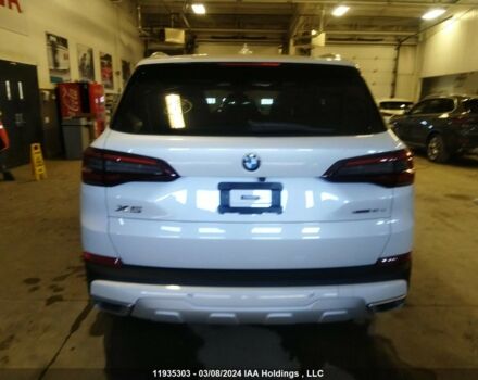 Білий БМВ Х5, об'ємом двигуна 3 л та пробігом 30 тис. км за 48200 $, фото 5 на Automoto.ua