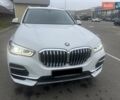 Білий БМВ Х5, об'ємом двигуна 2 л та пробігом 38 тис. км за 60100 $, фото 20 на Automoto.ua