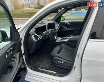 Белый БМВ Х5, объемом двигателя 3 л и пробегом 52 тыс. км за 79999 $, фото 34 на Automoto.ua