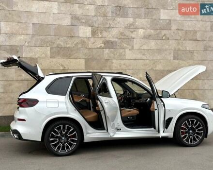 Белый БМВ Х5, объемом двигателя 2.99 л и пробегом 60 тыс. км за 96800 $, фото 23 на Automoto.ua