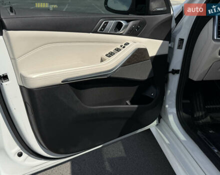 Белый БМВ Х5, объемом двигателя 3 л и пробегом 60 тыс. км за 78000 $, фото 36 на Automoto.ua