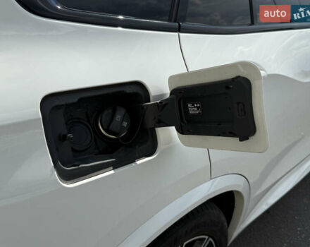 Белый БМВ Х5, объемом двигателя 3 л и пробегом 60 тыс. км за 78000 $, фото 30 на Automoto.ua