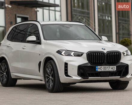 БМВ Х5 2023 в Тернополе на Automoto.ua Белый БМВ Х5, объемом двигателя 2.99 л и пробегом 66 тыс. км за 95000 $, фото 1 на Automoto.ua