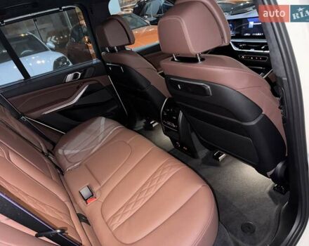 Белый БМВ Х5, объемом двигателя 4.4 л и пробегом 1 тыс. км за 138900 $, фото 120 на Automoto.ua