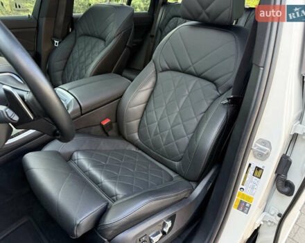 Белый БМВ Х5, объемом двигателя 3 л и пробегом 57 тыс. км за 95000 $, фото 8 на Automoto.ua