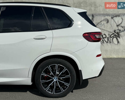 Белый БМВ Х5, объемом двигателя 3 л и пробегом 60 тыс. км за 78000 $, фото 25 на Automoto.ua