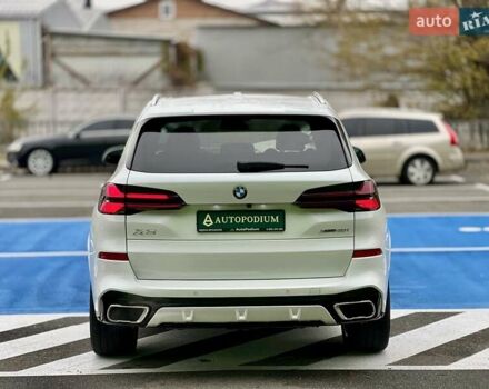 Белый БМВ Х5, объемом двигателя 3 л и пробегом 52 тыс. км за 79999 $, фото 7 на Automoto.ua