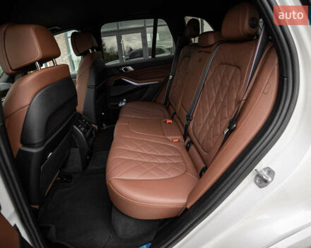 БМВ Х5 2023 в Тернополе на Automoto.ua Белый БМВ Х5, объемом двигателя 2.99 л и пробегом 66 тыс. км за 95000 $, фото 16 на Automoto.ua