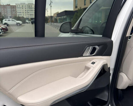 Белый БМВ Х5, объемом двигателя 2.99 л и пробегом 39 тыс. км за 94000 $, фото 13 на Automoto.ua