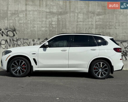 Белый БМВ Х5, объемом двигателя 3 л и пробегом 60 тыс. км за 78000 $, фото 22 на Automoto.ua