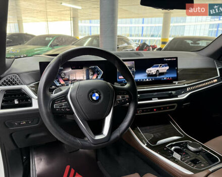 Білий БМВ Х5, об'ємом двигуна 3 л та пробігом 25 тис. км за 85000 $, фото 26 на Automoto.ua