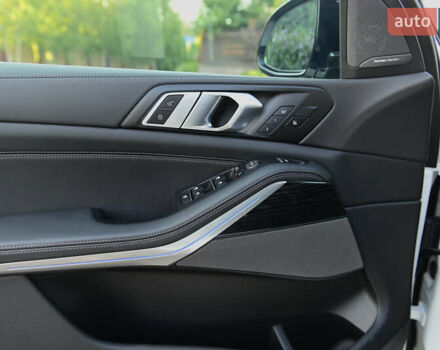 Белый БМВ Х5, объемом двигателя 2.99 л и пробегом 55 тыс. км за 103999 $, фото 35 на Automoto.ua